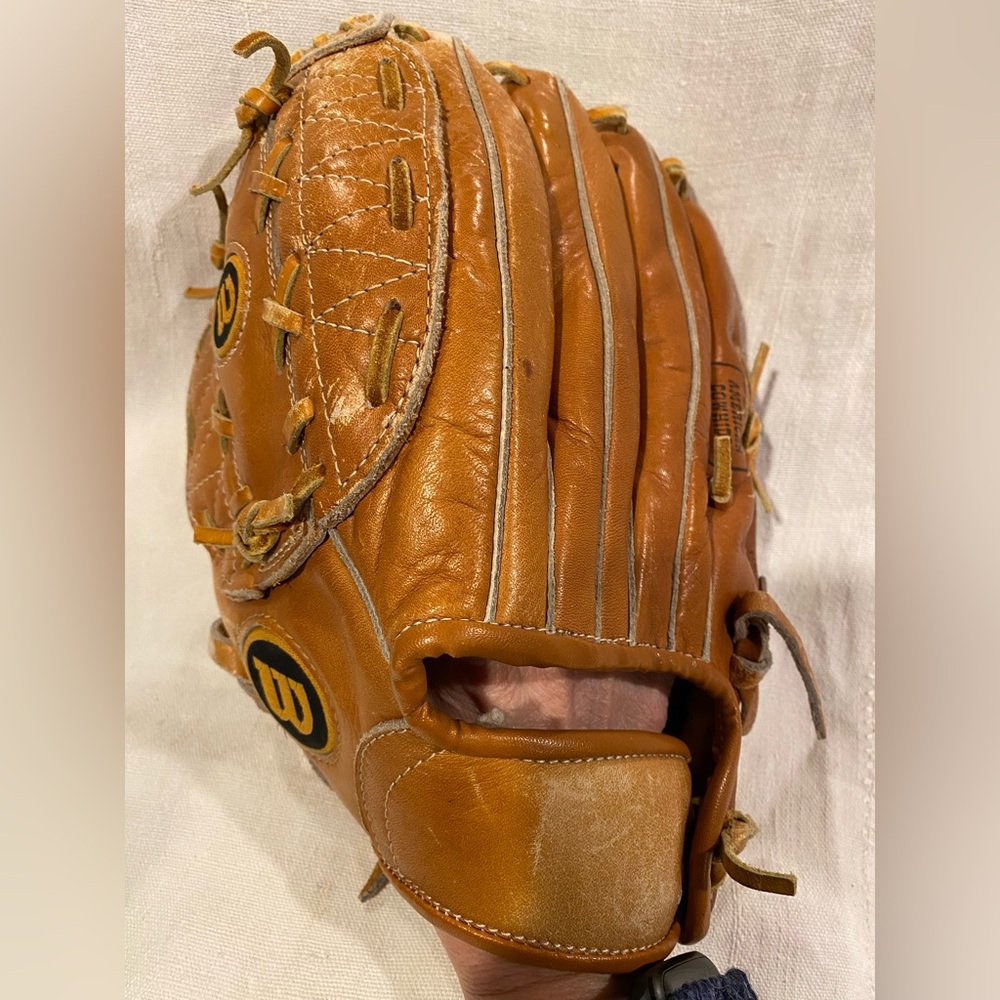 Wilson Baseball Glove -pro special A 2932 Left handed Baseball Glove /youth mitt